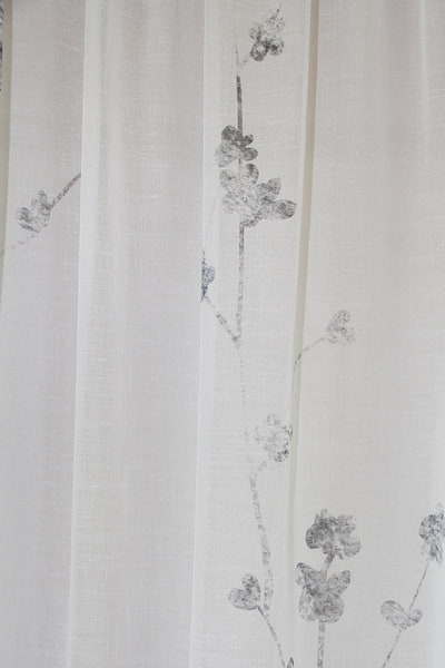 Criss Cross Zweige grau
